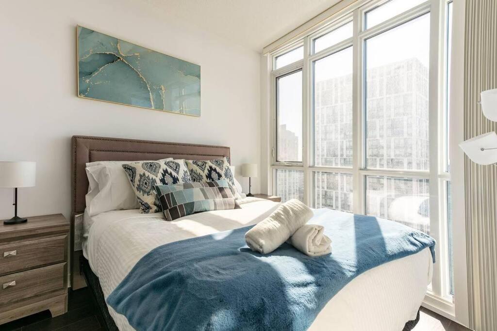Guestic At Cityplace - Lake View & One Free Parking Toronto Exterior foto